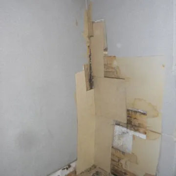 RIPRISTINO PARETE ANGOLO BAGNO