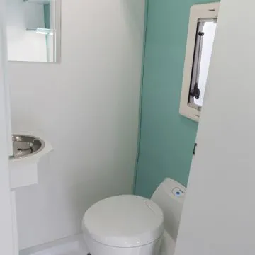 ALBI VERONA - AMBULATORIO MOBILE - BAGNO CON WC E LAVANDINO