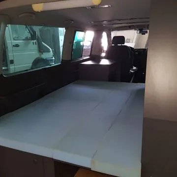 ALLESTIMENTO LIVING REALIZZATO SU VW T5