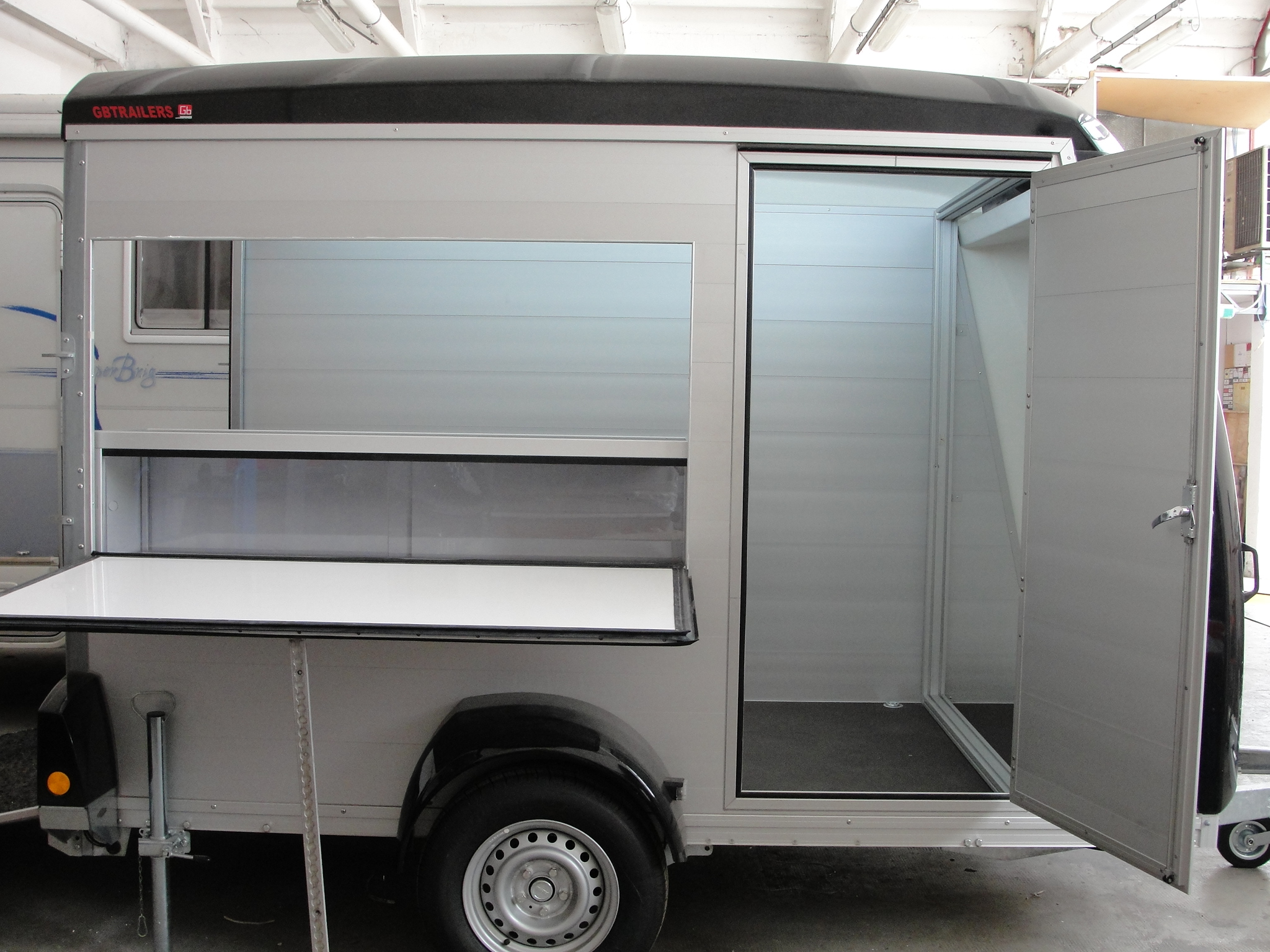Allestimento Trailer espositivo