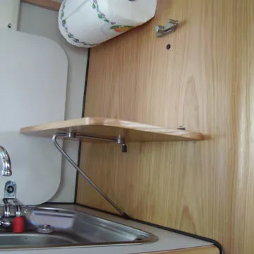 Mensola aperta - utilizzo di meccanica semplice e sicura.