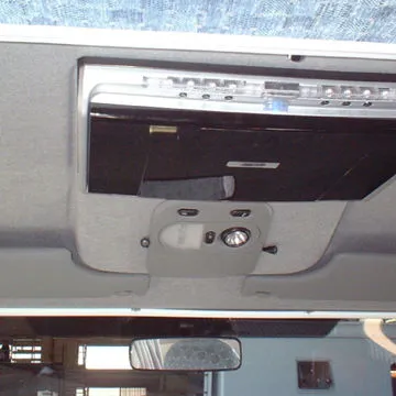 Nessun ingombro per l’impianto tv installato a soffitto.